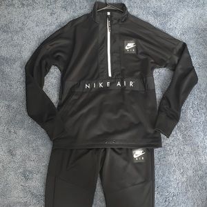 Nike Air matching pants and jacket